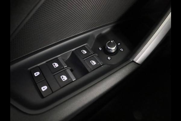 Audi A3 Limousine 35 TFSI Advanced edition 150pk | Navigatie | Parkeersensoren voor en achter | Apple carplay-/ Android auto | Led koplampen |
