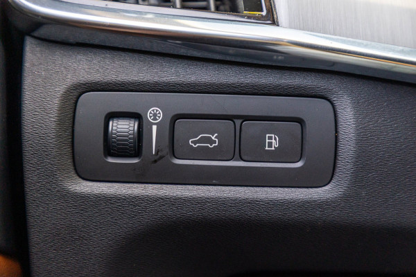 Volvo V90 2.0 T8 AWD Inscription I 91% I Btw I Luxe Leder I Trekhaak I Phine grey I