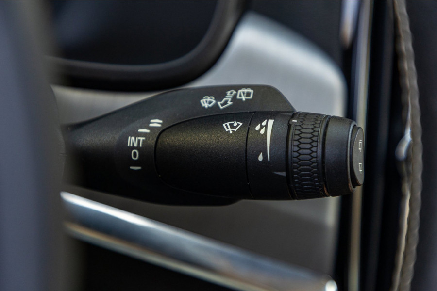 Volvo V90 2.0 T8 AWD Inscription I 91% I Btw I Luxe Leder I Trekhaak I Phine grey I