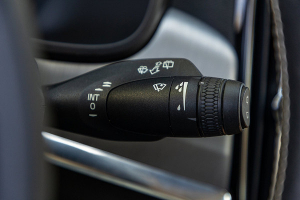 Volvo V90 2.0 T8 AWD Inscription I 91% I Btw I Luxe Leder I Trekhaak I Phine grey I