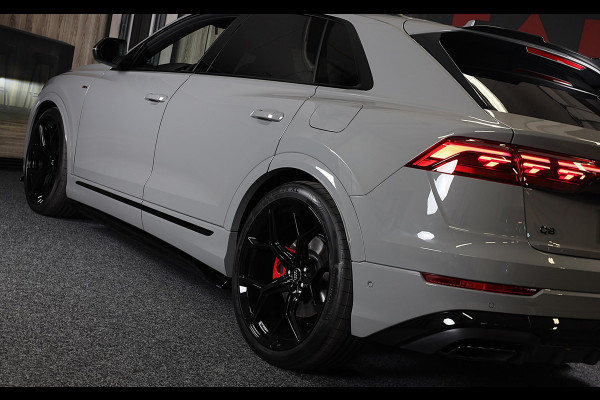 Audi Q8 60 TFSI e Quattro RSQ8 Look / NEW / RS Zetels / Massage / Head Up / 360 Camera / B & O / Leder / Open Pano / Matrix / 23 I