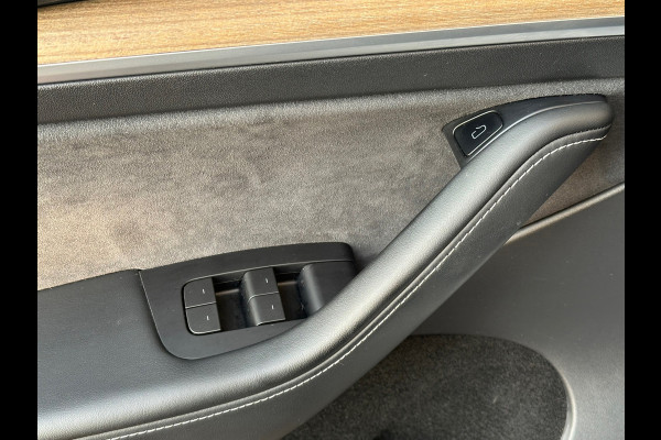 Tesla Model Y Long Range AWD 75 kWh SOH 94,1%