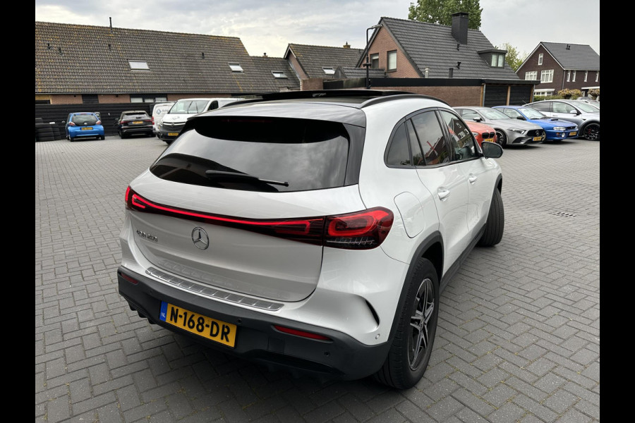 Mercedes-Benz EQA 250 Business Solution AMG 67 kWh | Panoramadak | Sfeerverlichting | Apple Carplay |