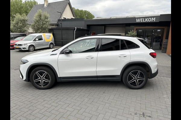 Mercedes-Benz EQA 250 Business Solution AMG 67 kWh | Panoramadak | Sfeerverlichting | Apple Carplay |