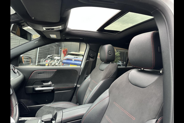 Mercedes-Benz EQA 250 Business Solution AMG 67 kWh | Panoramadak | Sfeerverlichting | Apple Carplay |
