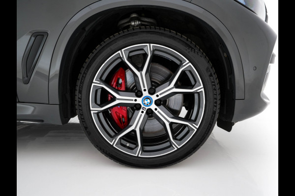 BMW X5 xDrive45e M-Sportpack High Executive (Plug-In) (INCL-BTW) Aut. *PANO | LEATHER |  HEAD-UP | LASERLIGHT | ADAPTIVE-CRUISE | TOPVIEW | BLINDSPOT | MEMORY-PACK | MASSAGE | HIFI-SOUND | HEATED-SPORTSEATS | NAVI-FULLMAP | DIGI-COCKPIT | 22''AL