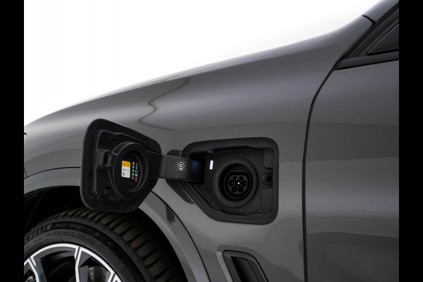 BMW X5 xDrive45e M-Sportpack High Executive (Plug-In) (INCL-BTW) Aut. *PANO | LEATHER |  HEAD-UP | LASERLIGHT | ADAPTIVE-CRUISE | TOPVIEW | BLINDSPOT | MEMORY-PACK | MASSAGE | HIFI-SOUND | HEATED-SPORTSEATS | NAVI-FULLMAP | DIGI-COCKPIT | 22''AL