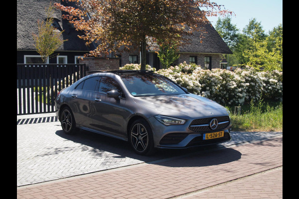 Mercedes-Benz CLA-Klasse 250 e Business Solution AMG Limited | Panoramadak | Camera | Sfeerverlichting | Apple Carplay |