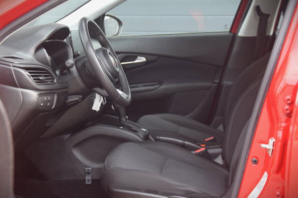 Fiat Tipo 1.5 Hybrid Street + TREKHAAK/APPLE CARPLAY/CRUISE CONTROL