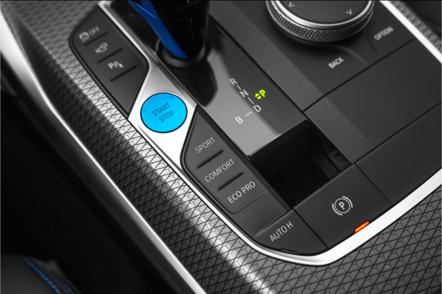 BMW i4 eDrive40 M-Sport Pro Driving Assist Pro H/K HUD