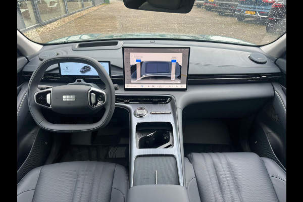 GEELY E5 Max+ 68 kWh 218 PK | Panoramadak | Memoryseats | Flyme Audio | Stoelen voor & achter verwarmbaar | Warmtepomp | 360 Camera
