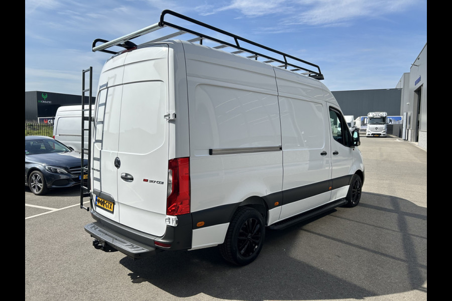 Mercedes-Benz Sprinter 317 CDI L2 H2 MBUX / Imperiaal / Trekhaak / Camera / Parkeersensoren / Navigatie / Cruise control / Airco / 270 Graden achterdeu