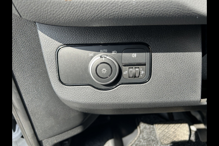 Mercedes-Benz Sprinter 317 CDI L2 H2 MBUX / Imperiaal / Trekhaak / Camera / Parkeersensoren / Navigatie / Cruise control / Airco / 270 Graden achterdeu