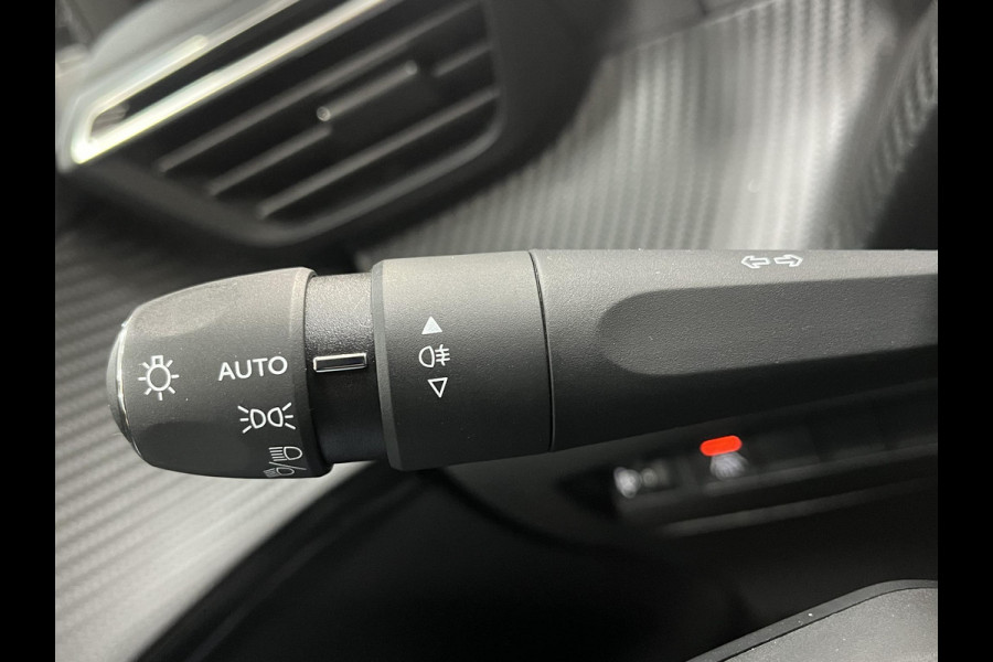 Peugeot 208 1.5 BlueHDi Allure*NAVI*ACC*ECC*CAM*CARPLAY*LED*