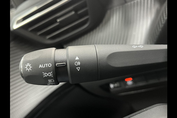 Peugeot 208 1.5 BlueHDi Allure*NAVI*ACC*ECC*CAM*CARPLAY*LED*