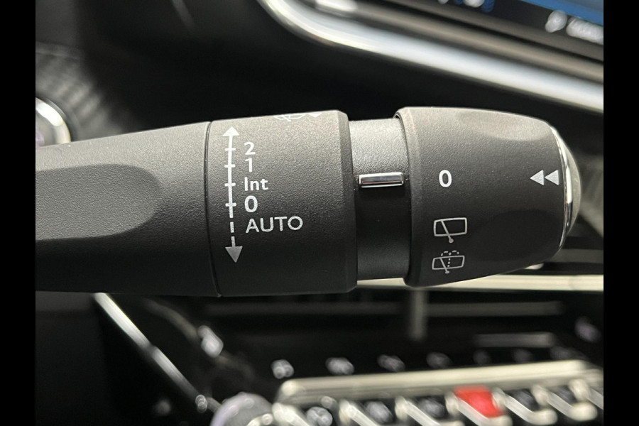 Peugeot 208 1.5 BlueHDi Allure*NAVI*ACC*ECC*CAM*CARPLAY*LED*