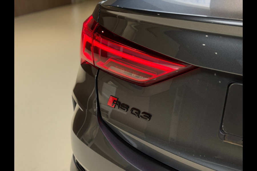 Audi RSQ3 Sportback 2.5 TFSI|Pano|RS Seats|Camera|Sonos|Matrix|Trekhaak
