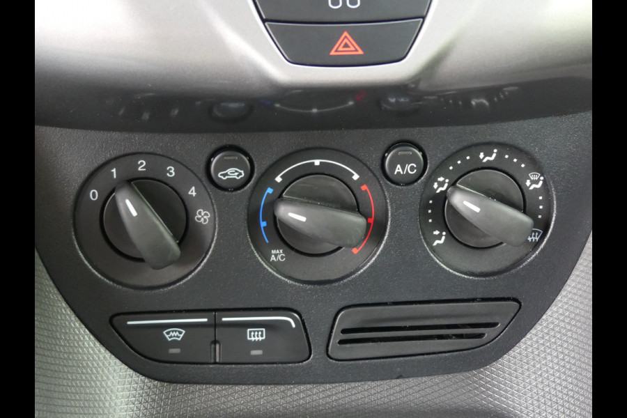Ford Transit Connect 1.5 TDCI Airco/PDC/Trekhaak/Cruise control