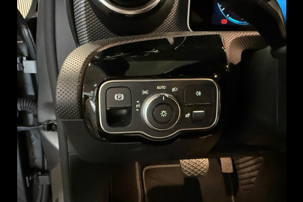Mercedes-Benz A-Klasse 200 Progressive-WIDESCREEN-APPLE CARPLAY-CAMERA-STOELCOMFORT-COMPLEET