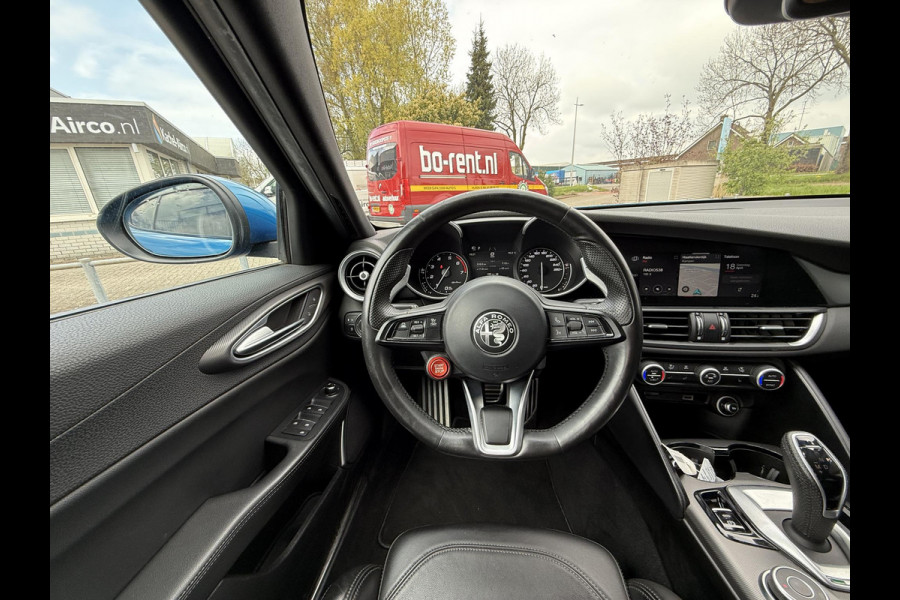 Alfa Romeo Giulia 2.0Turbo Aut. 200pk Sprint | Sport | Leder | Navi |
