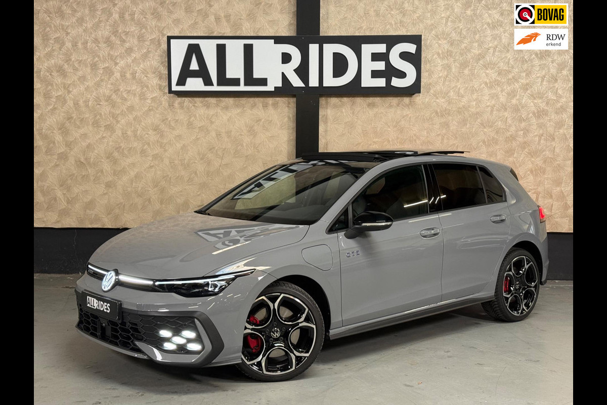 Volkswagen Golf 1.5 eHybrid GTE | Pano | 360 Camera | Keyless | Standkachel | ACC | Stoel-/Stuurverwarming