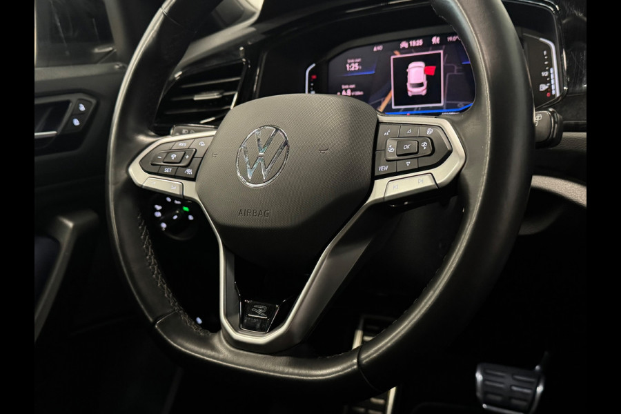 Volkswagen T-Roc 1.5 TSI R-Line | PANO | CAMERA | IQ LIGHTS | ACC
