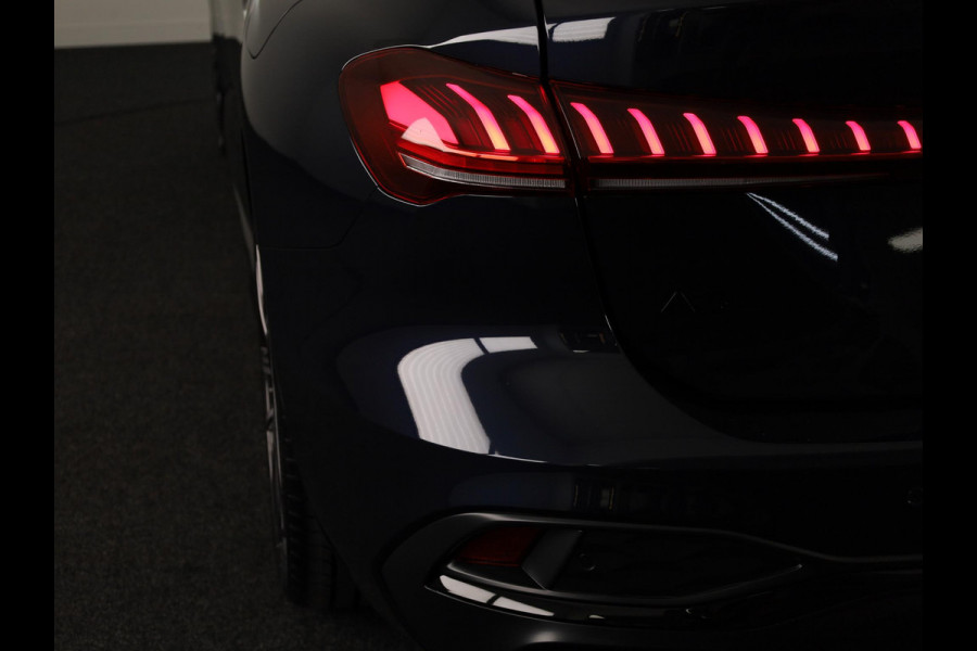 Audi A5 Limousine S edition Competition 2.0 TFSI e 367 PK | B&O premium soundysteem | Geheugenpakket | Ambiente lichtpakket pro | Carbon interieur |