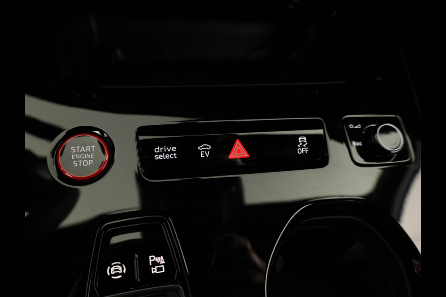 Audi A5 Limousine S edition Competition 2.0 TFSI e 367 PK | B&O premium soundysteem | Geheugenpakket | Ambiente lichtpakket pro | Carbon interieur |