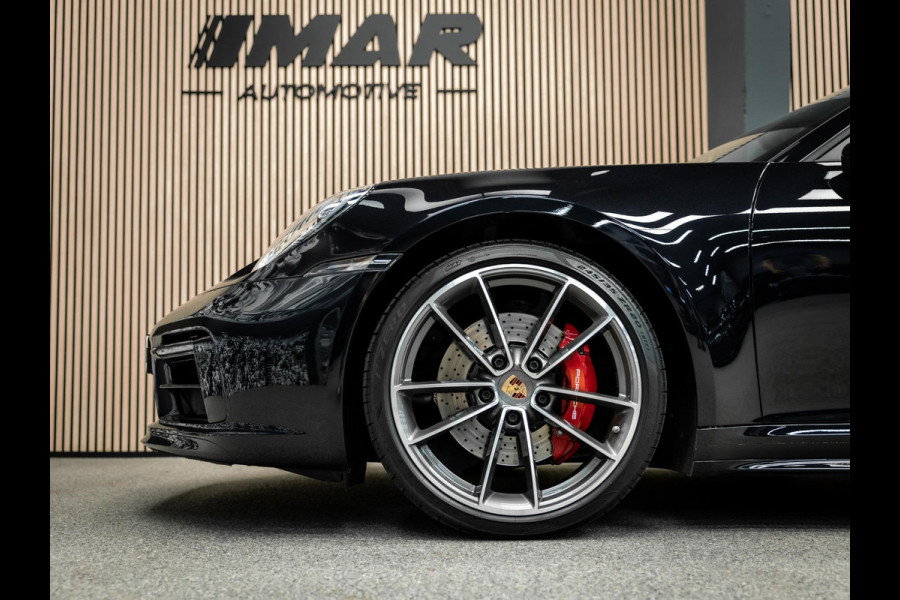 Porsche 911 Cabrio 3.0 Carrera 4 S | Akrapovic | NL geleverd | Burmester | Lift | Full Option | krijt stiksel| Stoel ventilatie en verwarming | dealer onderhouden |