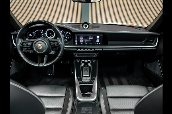 Porsche 911 Cabrio 3.0 Carrera 4 S | Akrapovic | NL geleverd | Burmester | Lift | Full Option | krijt stiksel| Stoel ventilatie en verwarming | dealer onderhouden |