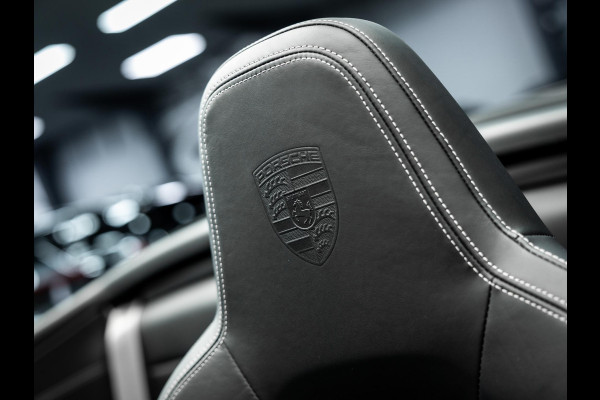 Porsche 911 Cabrio 3.0 Carrera 4 S | Akrapovic | NL geleverd | Burmester | Lift | Full Option | krijt stiksel| Stoel ventilatie en verwarming | dealer onderhouden |