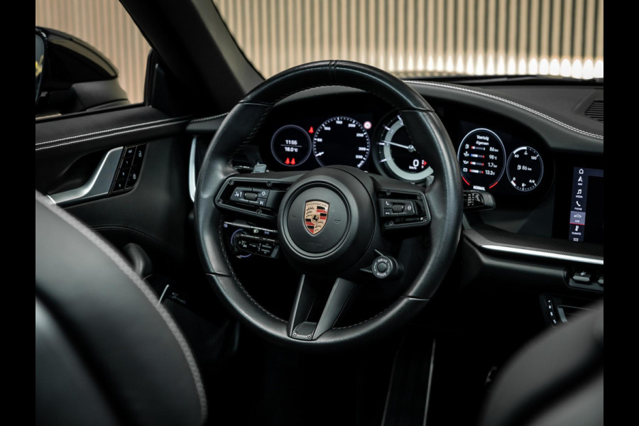Porsche 911 Cabrio 3.0 Carrera 4 S | Akrapovic | NL geleverd | Burmester | Lift | Full Option | krijt stiksel| Stoel ventilatie en verwarming | dealer onderhouden |