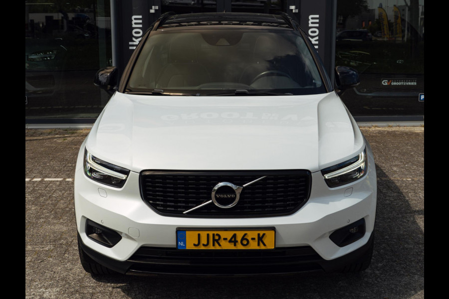 Volvo XC40 1.5 T5 Twin Engine R-Design Panorama