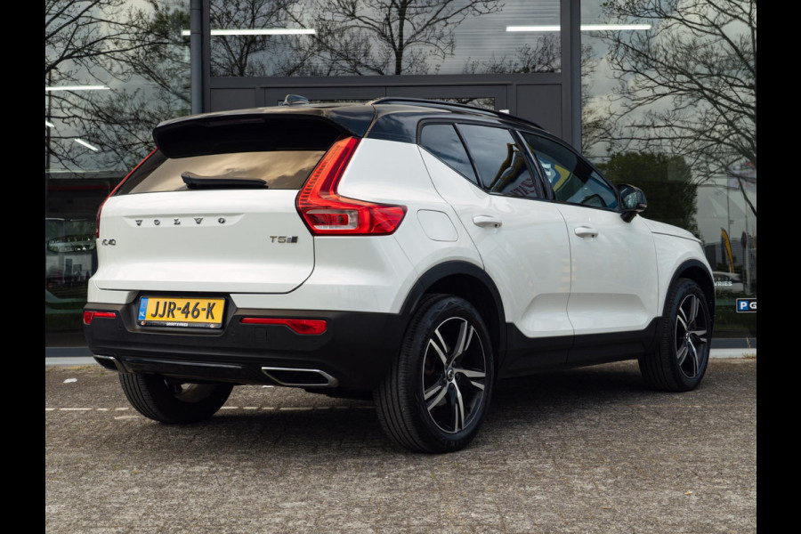 Volvo XC40 1.5 T5 Twin Engine R-Design Panorama