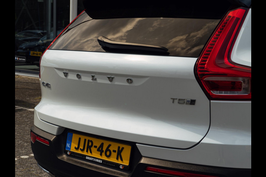 Volvo XC40 1.5 T5 Twin Engine R-Design Panorama