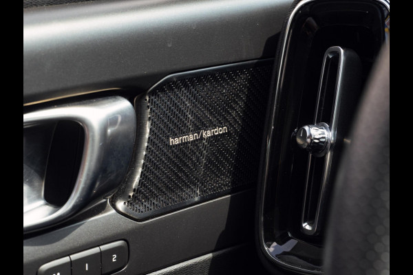 Volvo XC40 1.5 T5 Twin Engine R-Design Panorama