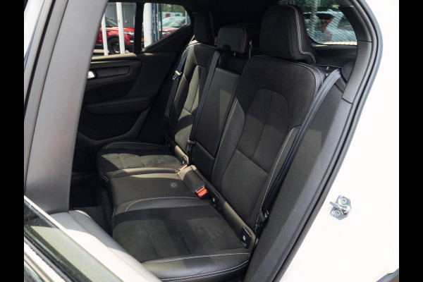 Volvo XC40 1.5 T5 Twin Engine R-Design Panorama