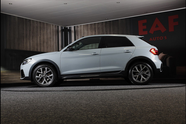 Audi A1 CITYCARVER 30 TFSI S Line / AUT / Cc / Lane Assist / Camera / Navi / Digital Cockpit / Matrix / Pdc / 18 Inch