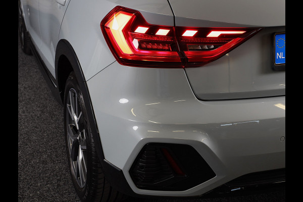 Audi A1 CITYCARVER 30 TFSI S Line / AUT / Cc / Lane Assist / Camera / Navi / Digital Cockpit / Matrix / Pdc / 18 Inch