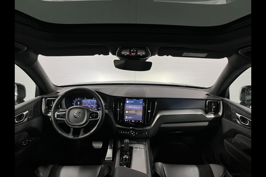 Volvo XC60 2.0 T6 Plug-in hybrid AWD Plus Dark Trekhaak | Adapt. cruise | Open dak | Stuur-/stoelverwarming | Memory | Harman/Kardon | Carplay