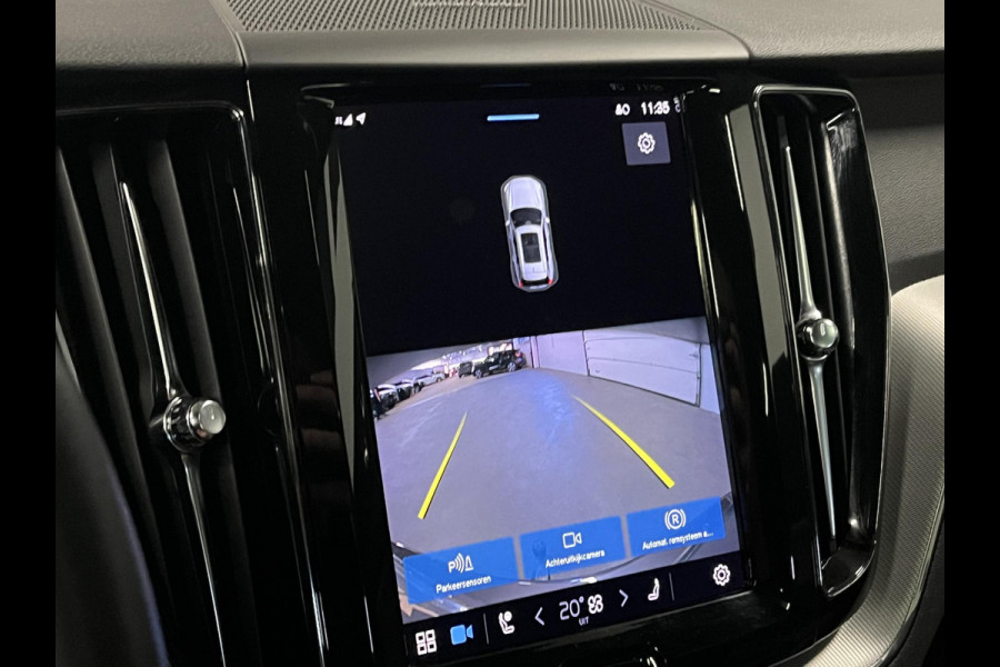 Volvo XC60 2.0 T6 Plug-in hybrid AWD Plus Dark Trekhaak | Adapt. cruise | Open dak | Stuur-/stoelverwarming | Memory | Harman/Kardon | Carplay