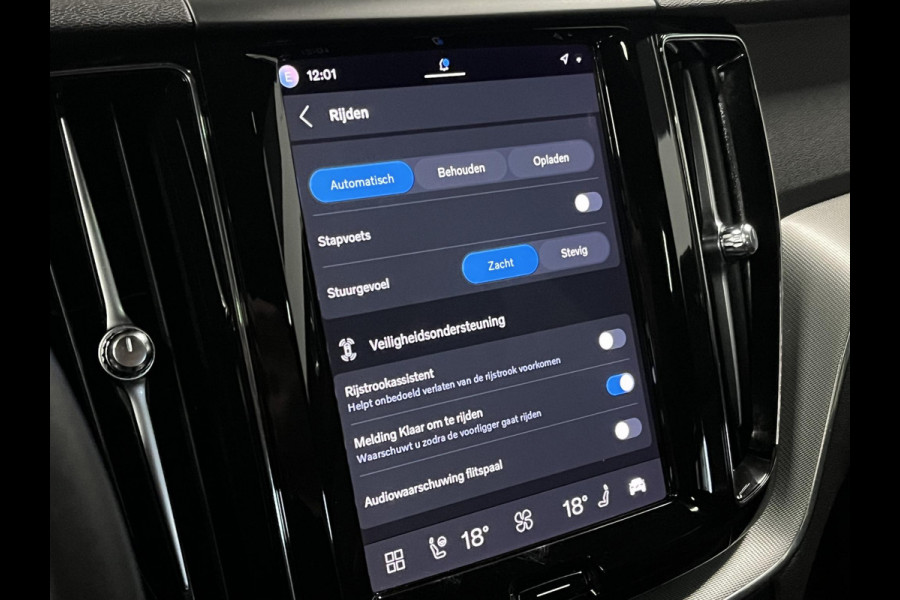 Volvo XC60 2.0 T6 Plug-in hybrid AWD Plus Dark Long Range | Open dak |  Adapt. cruise | Stuur-/stoelverwarming | Harman/Kardon | Memory | Carplay