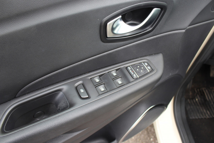 Renault Captur 0.9 TCe Intens RIJKLAAR PRIJS