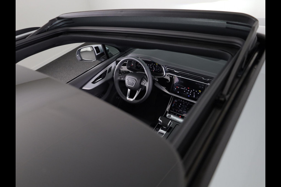 Audi Q7 Pro Line S 55 TFSI e 394 pk | Bang & Olufsen Premium 3D | Glazen panoramadak | Vierwielbesturing | Sportstoelen plus voorin |