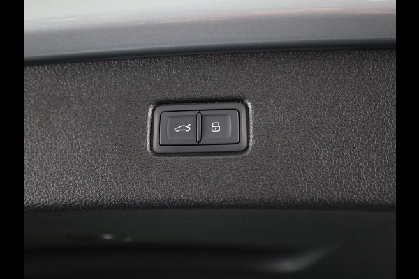 Audi Q7 Pro Line S 55 TFSI e 394 pk | Bang & Olufsen Premium 3D | Glazen panoramadak | Vierwielbesturing | Sportstoelen plus voorin |