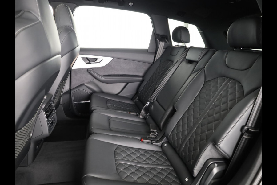 Audi Q7 Pro Line S 55 TFSI e 394 pk | Bang & Olufsen Premium 3D | Glazen panoramadak | Vierwielbesturing | Sportstoelen plus voorin |