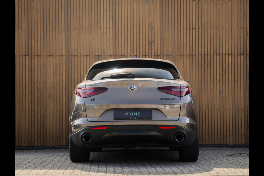 Alfa Romeo Stelvio 2.0 T AWD Super | Veloce stoelen | NL-auto | Camera | Trekhaak