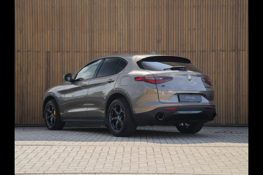 Alfa Romeo Stelvio 2.0 T AWD Super | Veloce stoelen | NL-auto | Camera | Trekhaak