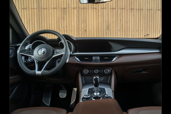 Alfa Romeo Stelvio 2.0 T AWD Super | Veloce stoelen | NL-auto | Camera | Trekhaak