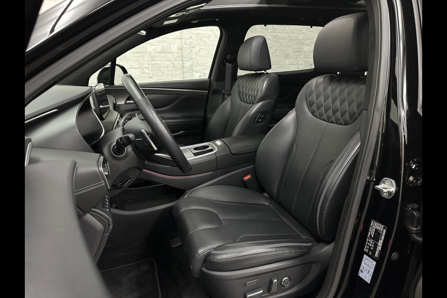Hyundai Santa Fe 1.6 T-GDI PHEV Premium Plus Sky | Panorama | 360 Camera | ACC | 100% SOH | Krell-Sound | Head-Up | Stoelventilatie | Leder | Memory | Keyless-Entry | Stoelverwarming V+A | Stuurwielverwarming | Alcantara Hemel | Dodehoek | Lane Assist | Full-LED | 19 inch | Carplay | Zonwering | Getint Glas |